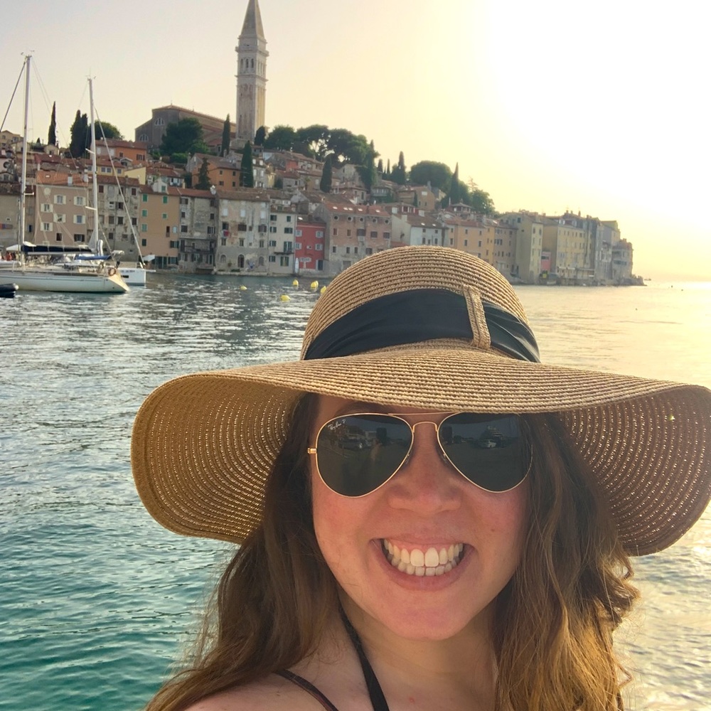 Meet your Posher, Sopi